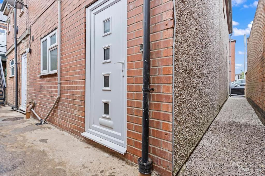 Bella'S House 12Mins Bus To Motor Point Arena Free Street Parking Villa Nottingham Eksteriør billede